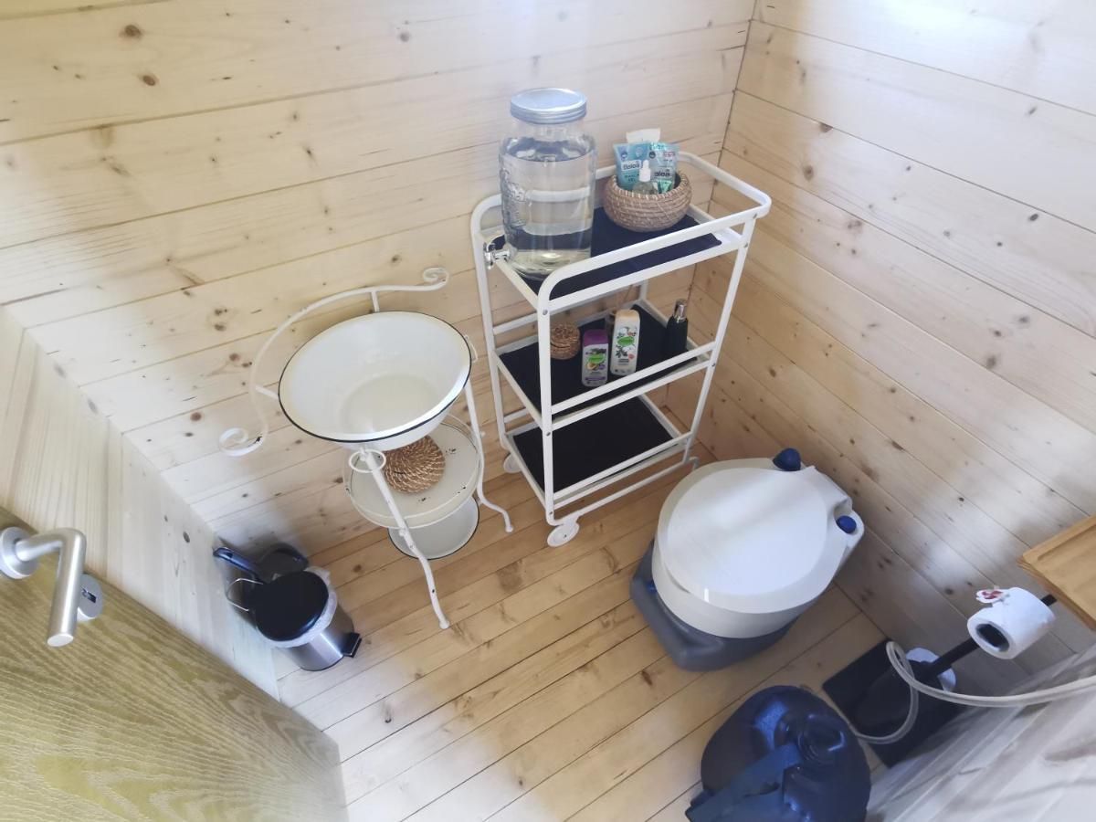 Střítež Treehome Tinyhouse מראה חיצוני תמונה